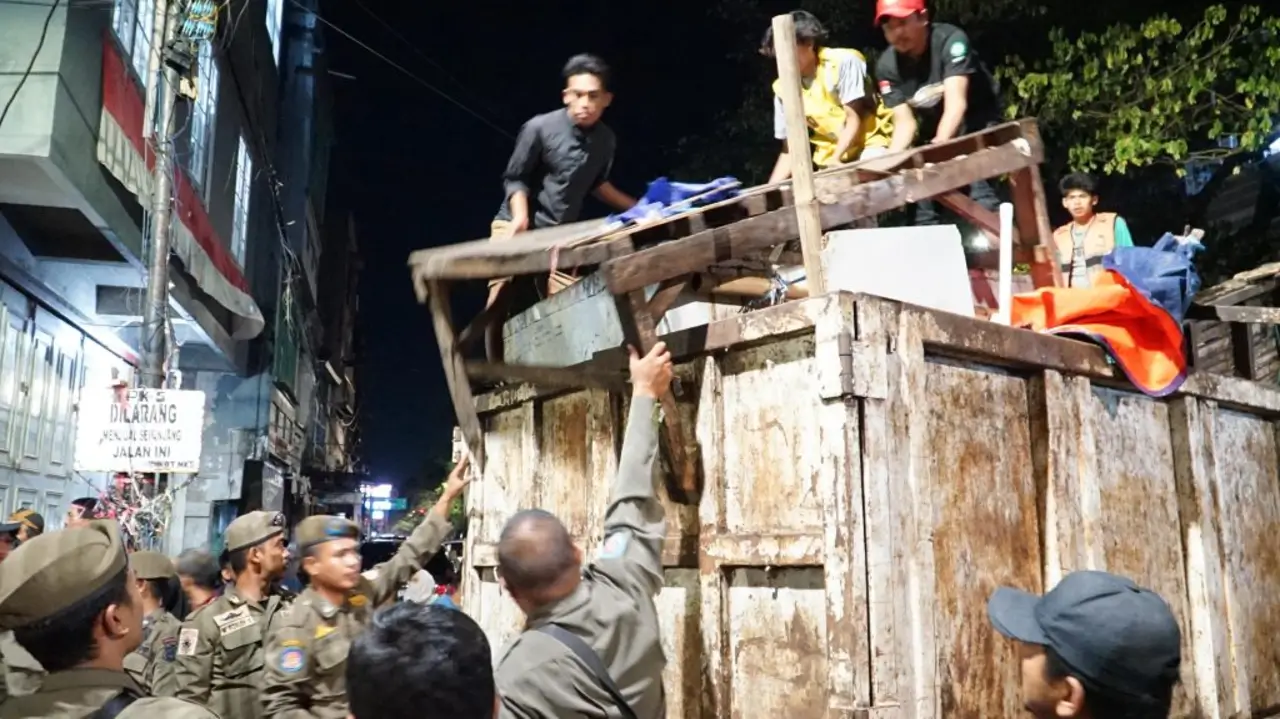 Penertiban PKL Makassar Berjalan Kondusif